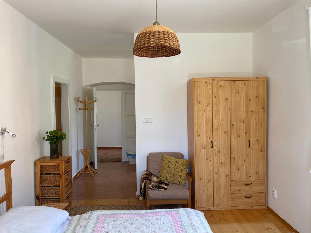 Penzion Pod Kalvarii Hotel Úštěk Bagian luar foto